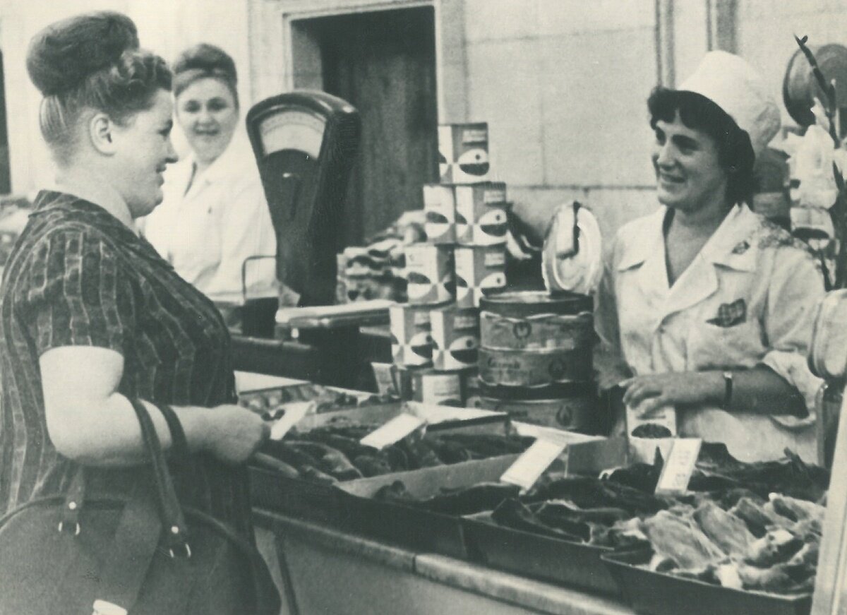 Ленинград, Елисеевский магазин.