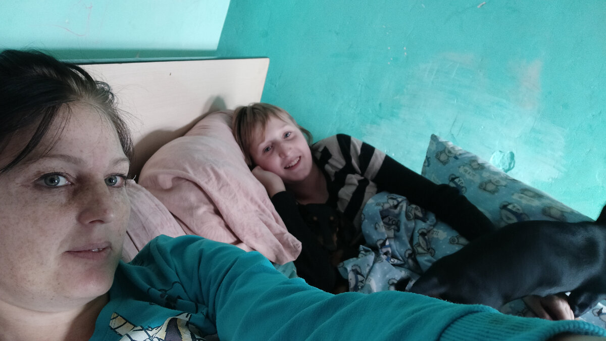 Мам можно поиграть в компьютер. Комиксы про ололоша самые смешные. Проект про маму. Мам можно поиграть в компьютер. Мама можно искупаться.