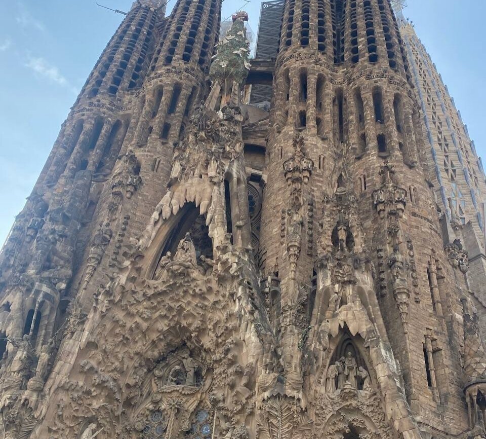А это башни фасада Рождества. Фото из личного архива