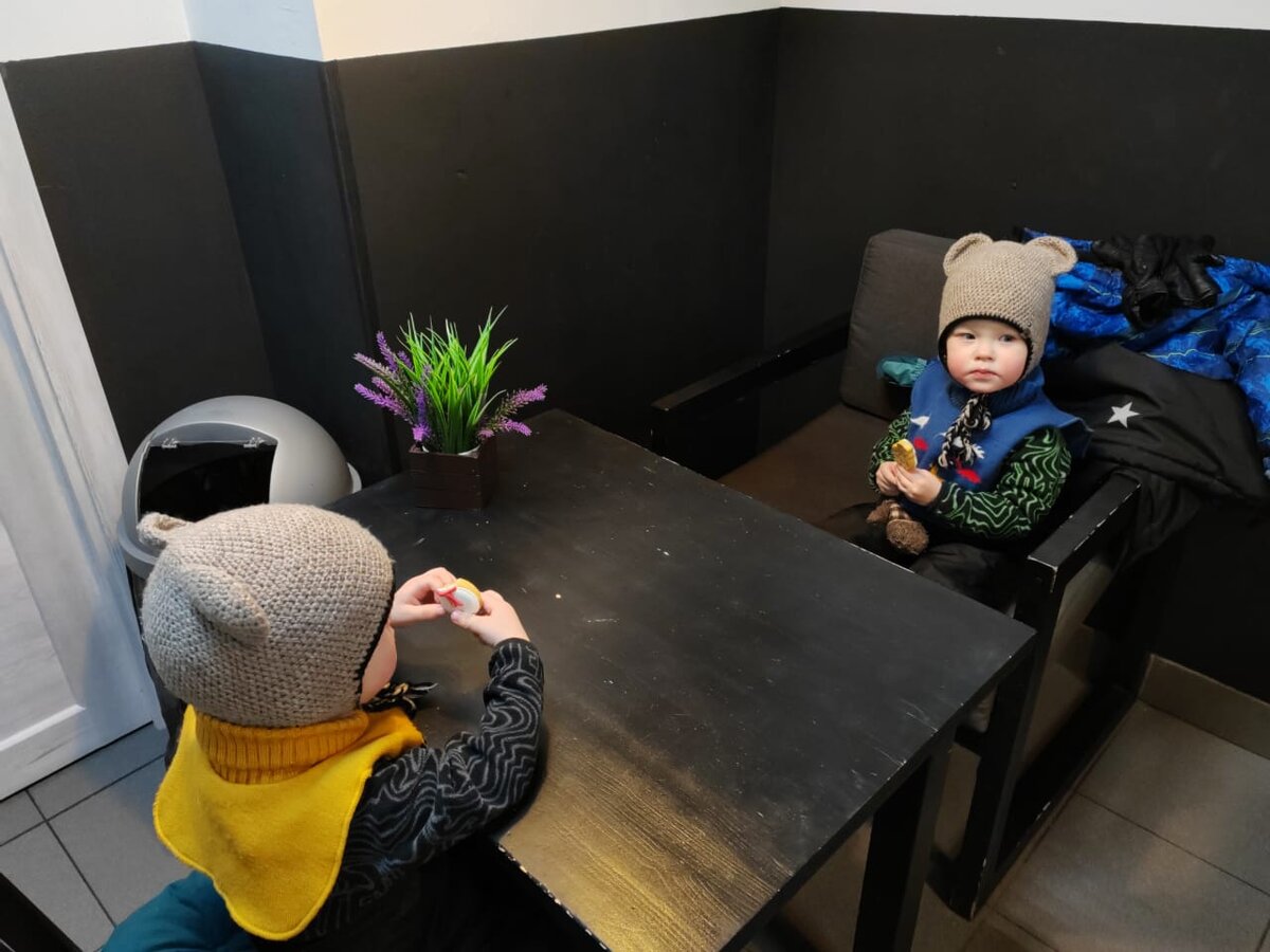 дождаться сидеть. не дождетесь. мем радость. жду мем. сижу жду.