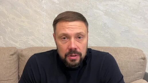 Заплати алименты картинки. Папа заплати алименты. Папа я плачу. Где алименты картинки. Папа заплатил.