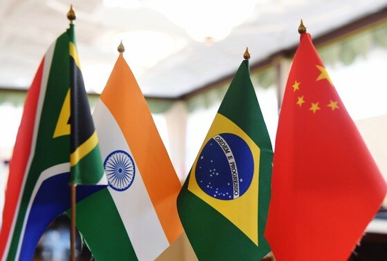    Флажки стран БРИКС