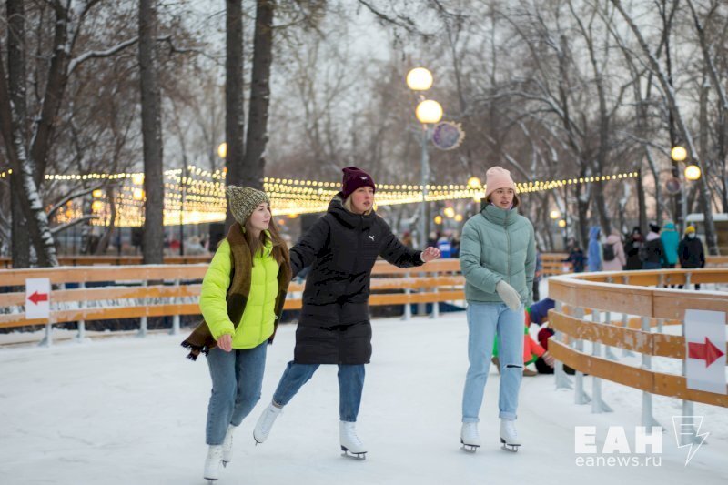 Как убрать музыку. Включи песню удаляю. Включи песню удаляю. Как удалить музыку с айфона. Как добавить музыку в медиатеку на айфоне.