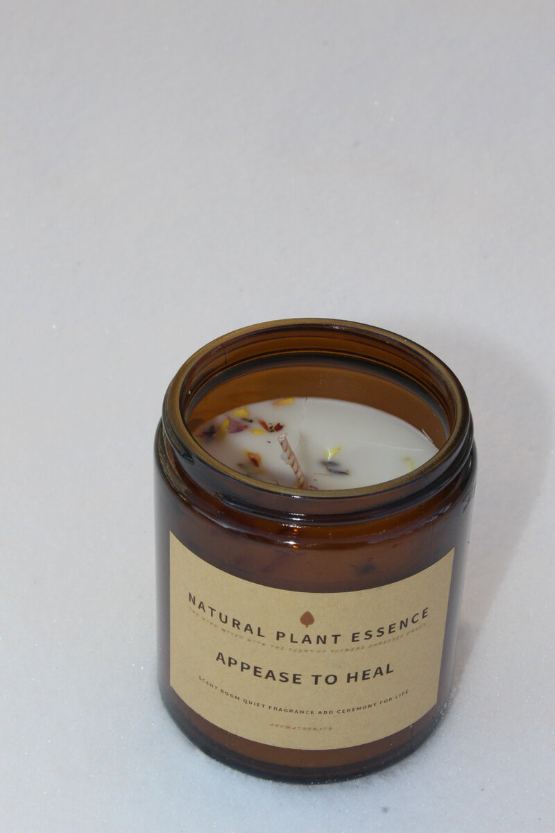 Соевая свеча с ароматом грушевой фрезии с Wildberries