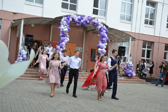 Молодые учителя в школах. Учительская работа. Учитель. Учительская работа. Учительская работа.