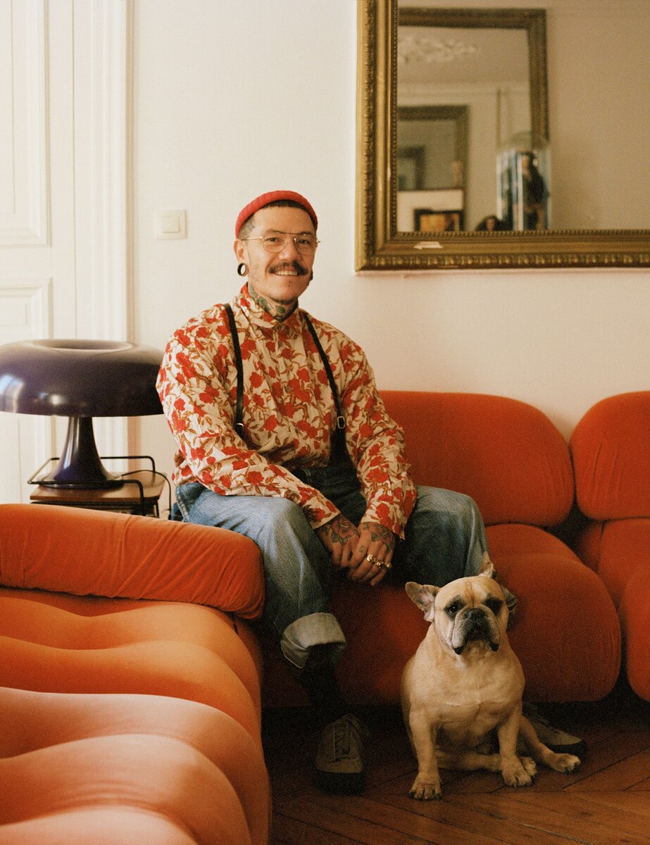    Moschino назначил Адриана Аппиолазу новым креативным директором (фото 1)