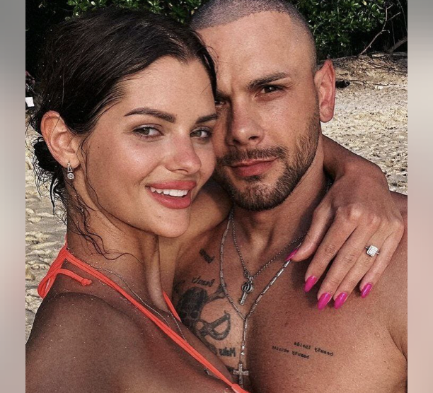 дом 2 новая жизнь эфир 19. дом 2 новая жизнь эфир 19. 01 2024. дом 2 участники. виолетта блогерша влюбись если сможешь.