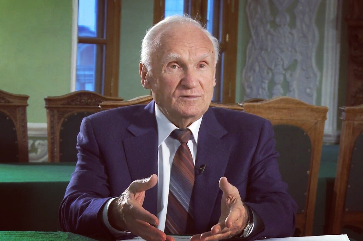 Алексей Ильич Осипов — учёный-богослов, педагог, доктор богословия, заслуженный профессор Московской духовной академии, писатель, публицист, проповедник.