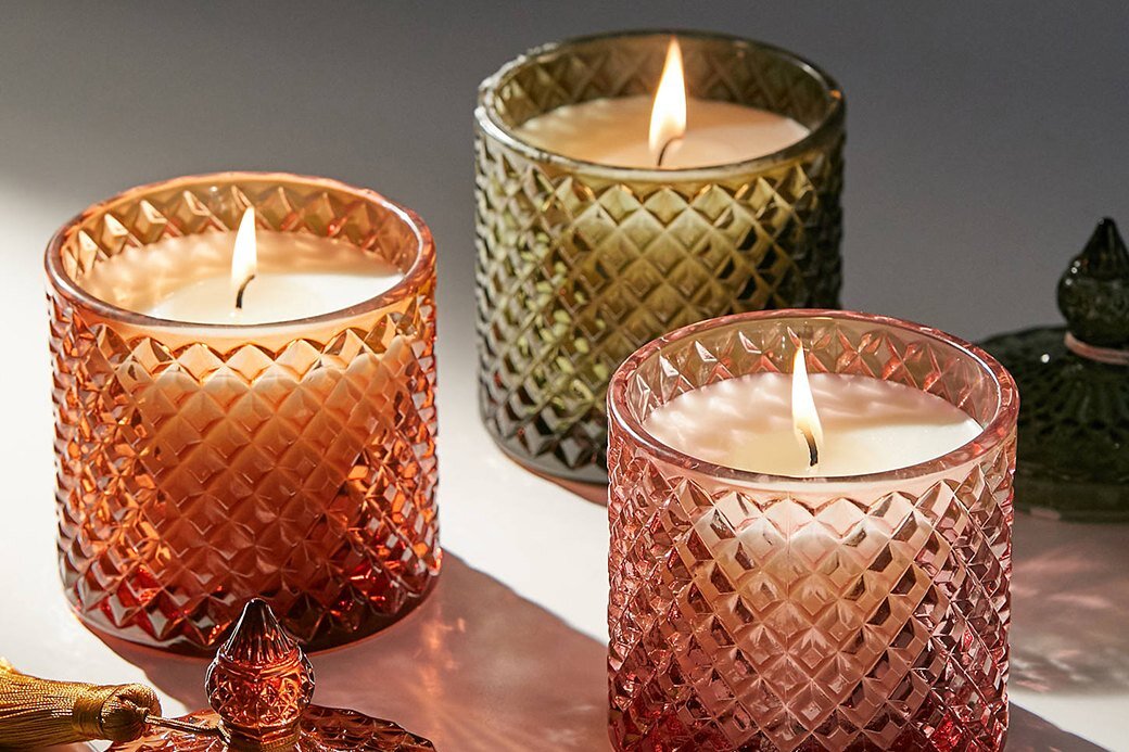 Дизайнерские свечи для интерьера. Свеча создает атмосферу. Интерьерные свечи. Синлиг свеча икеа. Дизайнерские свечи.