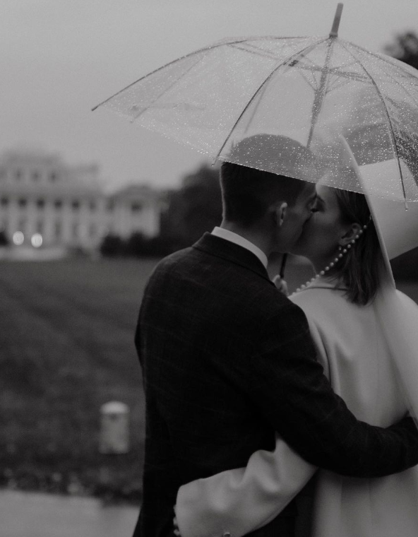 Аниме девушка с зонтом. Алан пауэлл фильмы. Унесенные ветром кларк гейбл и вивьен. Кинр унесённые ветром 1939. Скарлет охара подумаю об этом.