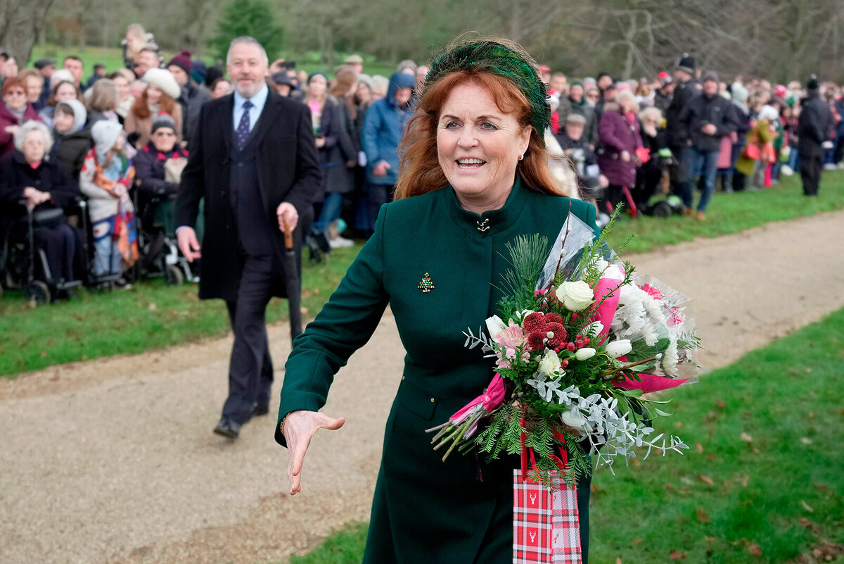 Найти дверь. Диснеевские принцессы у психолога. Проблемы запертой принцессы. Принцесса арты юмор. Hikikomari kyuuketsuki no monmon.