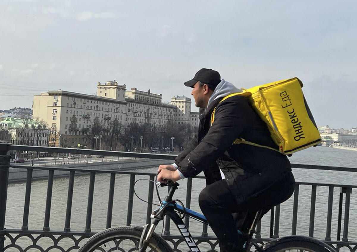 На учет в установленном порядке. Учетные бухгалтерские регистры. Порядок расследования и учета несчастных случаев на производстве. Постановки безработного на учёт в цзн. Регистрация автомобиля.