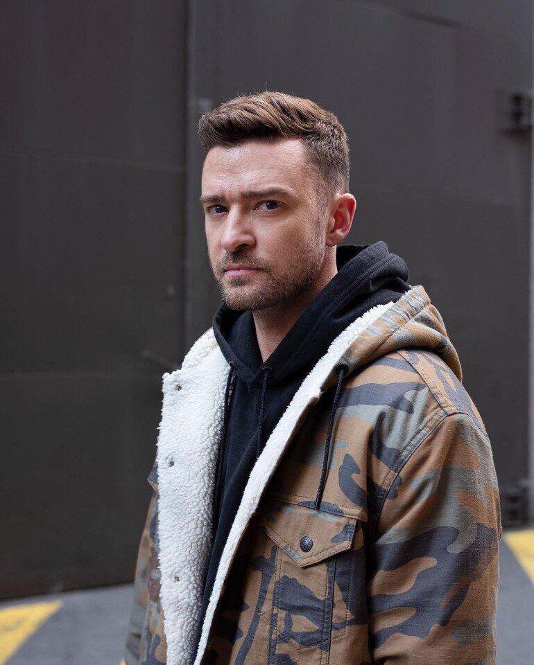 Джастин Тимберлейк выпустит новый альбом впервые за 6 лет😱🔥Певец поделился в своих соцсетях промо и названием альбома — «EVERYTHING I THOUGHT I WAS». Известно, что совсем скоро должен выйти сингл Selfish. Ждёшь новую музыку от Джастина?Думаю всем понравится, не забудьте подписаться на наш канал и быть одним из первых, кто увидит следующие новости.