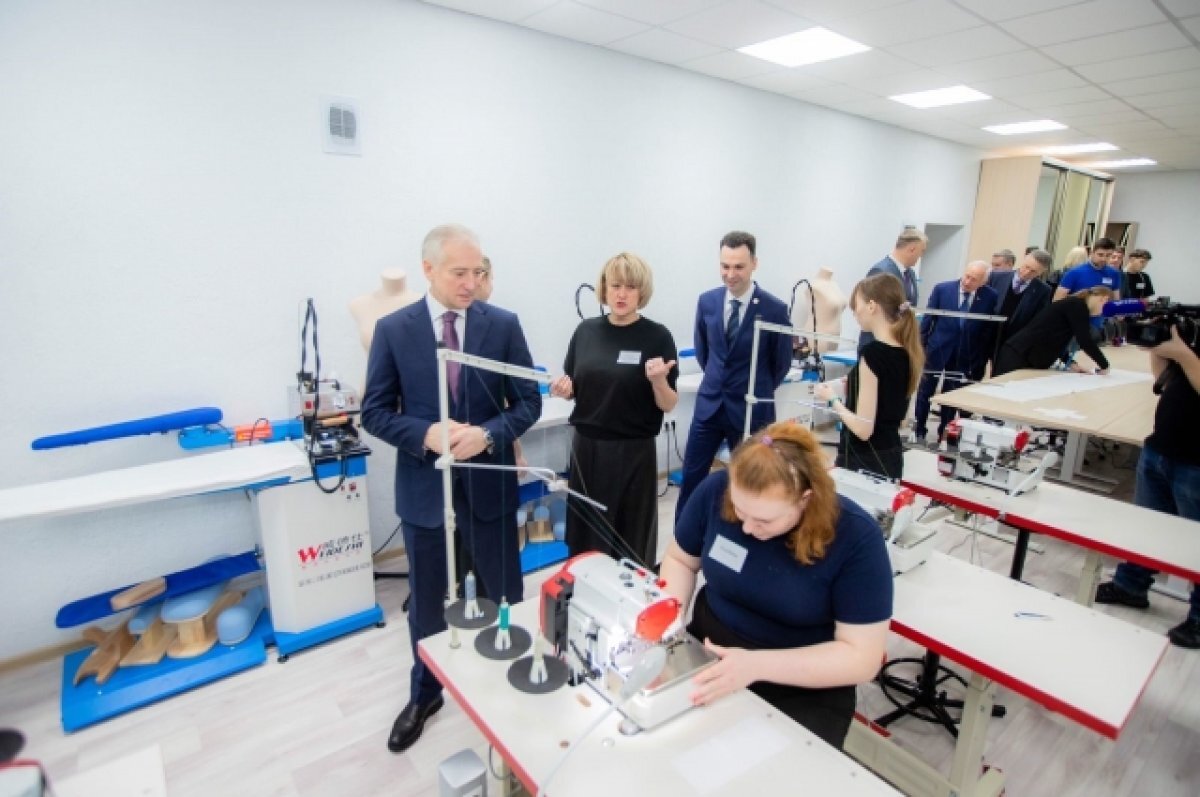    Мазур открыл образовательно-производственный кластер в колледже Томска