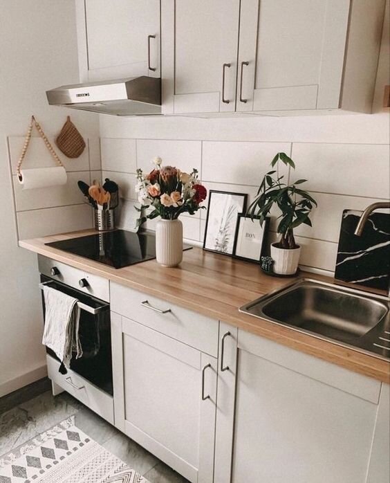 Знаки более и менее в математике. Больше или меньше. Знак больше или меньше. Задание по математике для дошкольников знаки больше меньше или равно. Математические примеры для дошкольников 5 лет.