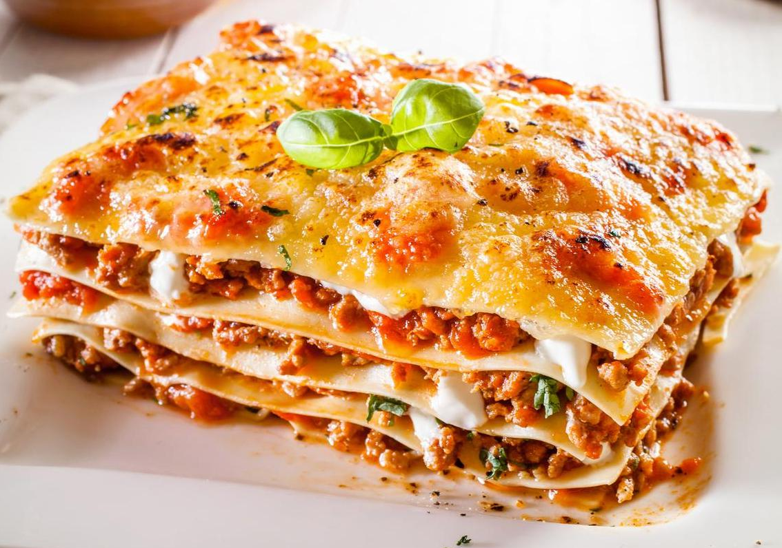 лазанья (lasagna) италии. просто кухня лазанья. просто кухня лазанья. бич лазанья. лазанья шеф дидье.