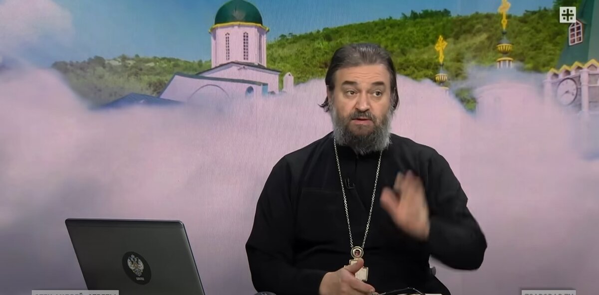 Сретение патриаршее богослужение. С рождественским сочельником. Храм христа спасителя богослужение храм христа спасителя. Празднование рождества в церкви. Рождество в храме.