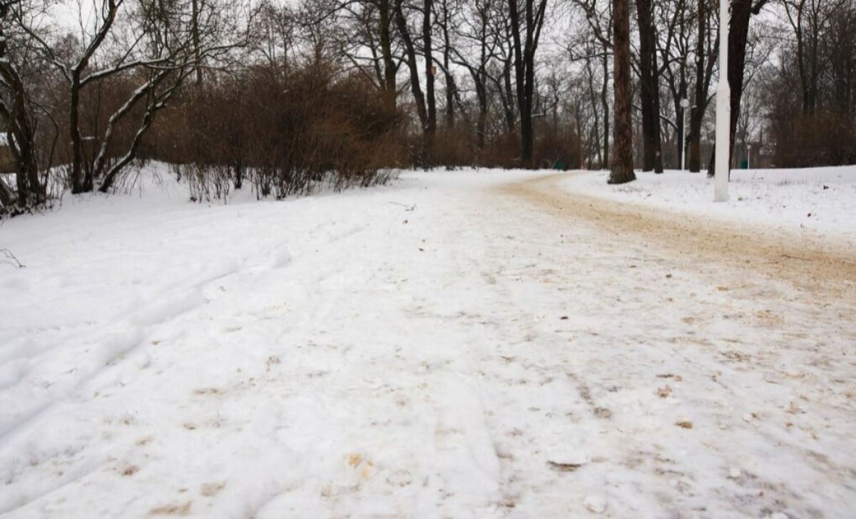идти по тротуару придерживаясь правой стороны. правила поведения на тротуаре для детей. хожу по тротуарам текст. пдд для детей тротуар. пешеход по тротуару.