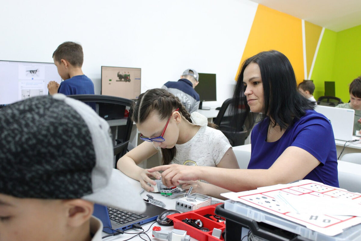 Технологии будущего. Кибернетика наука об управлении. Компьютерные информационные технологии. Наука об управлении информацией. Киберэстетика.