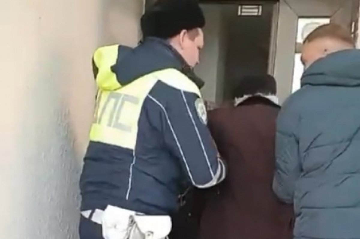 Работа гаи новороссийск. Начальник гаи новороссийска. Дпс новороссийск. Машины гибдд новороссийск. Строевой смотр дпс.