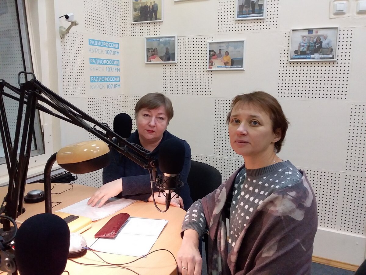 Где учиться на управляющего. Тренинг для продажников. Управленец на предприятии. Успешные предприятия и организации. Мультимедиа в бизнесе.