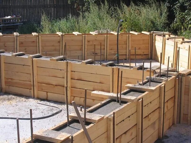 Прочный фундамент - основа дома