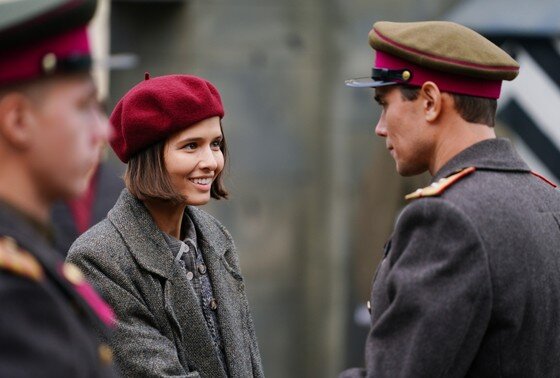    Любовь Аксенова во время съемок фильма «Нюрнберг»