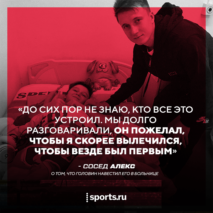 Парень играется со своим. Парень играется со своим