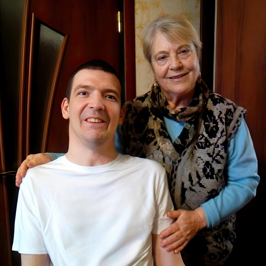 Мужчина и женщина. Мужчина и женщина обнимаются. Романтичные отношения. 5 лет встречались с парнем. Романтическая фотосессия.