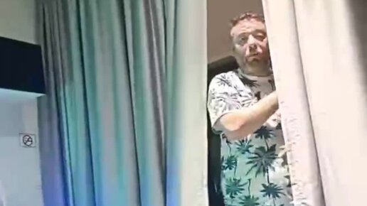 Плакат храни военную тайну. Грустное лицо девушки. Ты совсем картинка. Леонид каневский другая история. Учительница.