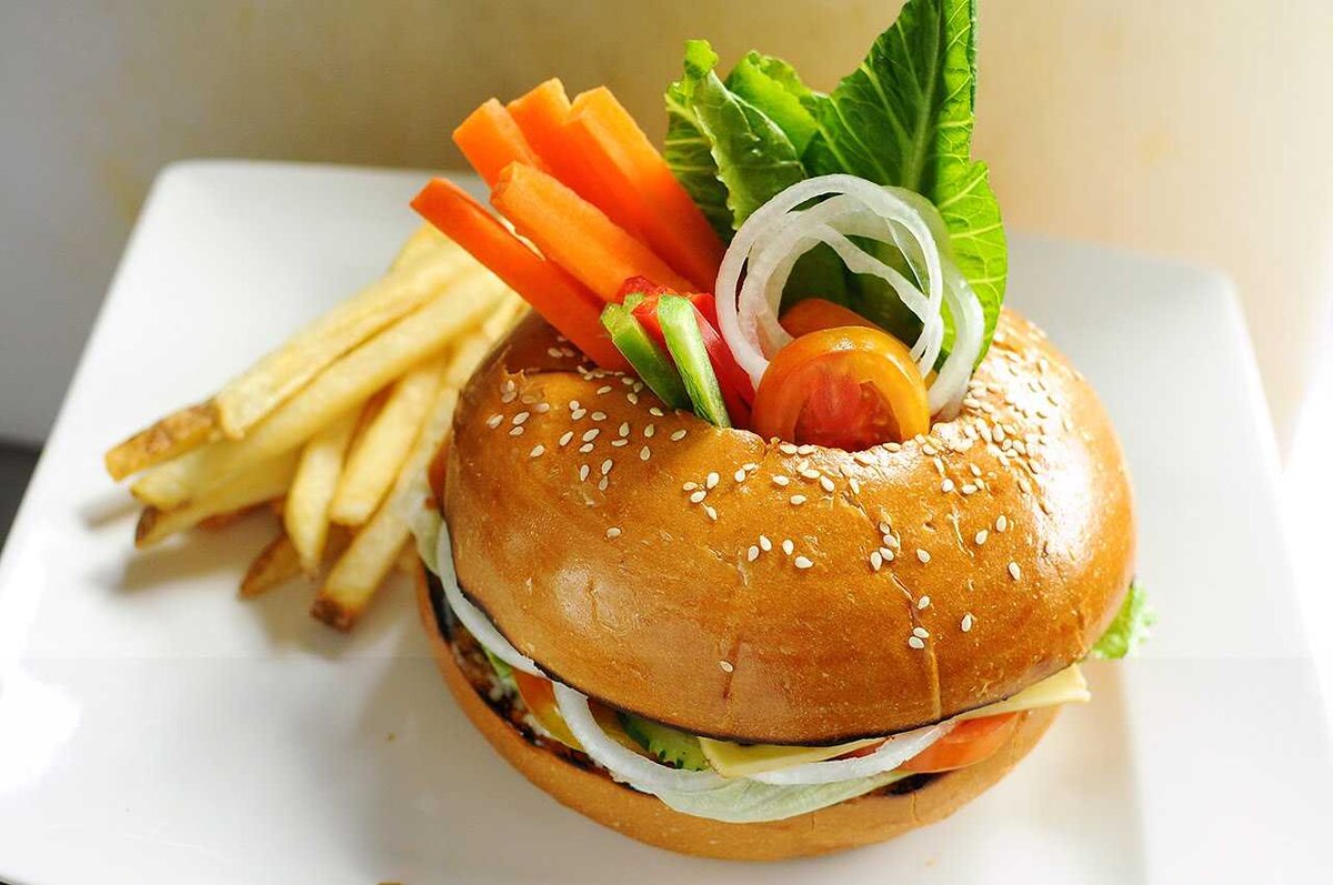 Как часто стоит есть. Здоровое тело женщины. Правильное питание. Полезные советы для здоровья. Почему нельзя кушать наночт.