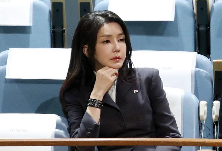 Первая леди Южной Кореи Ким Кён Хи