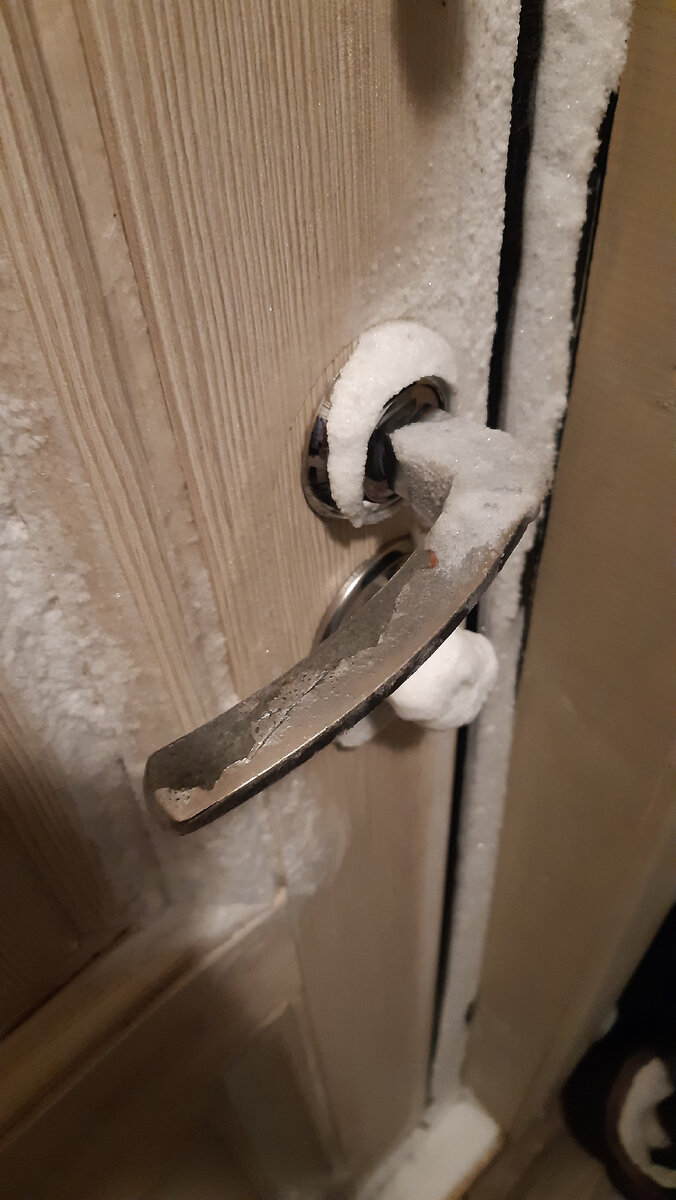 облезает ручка