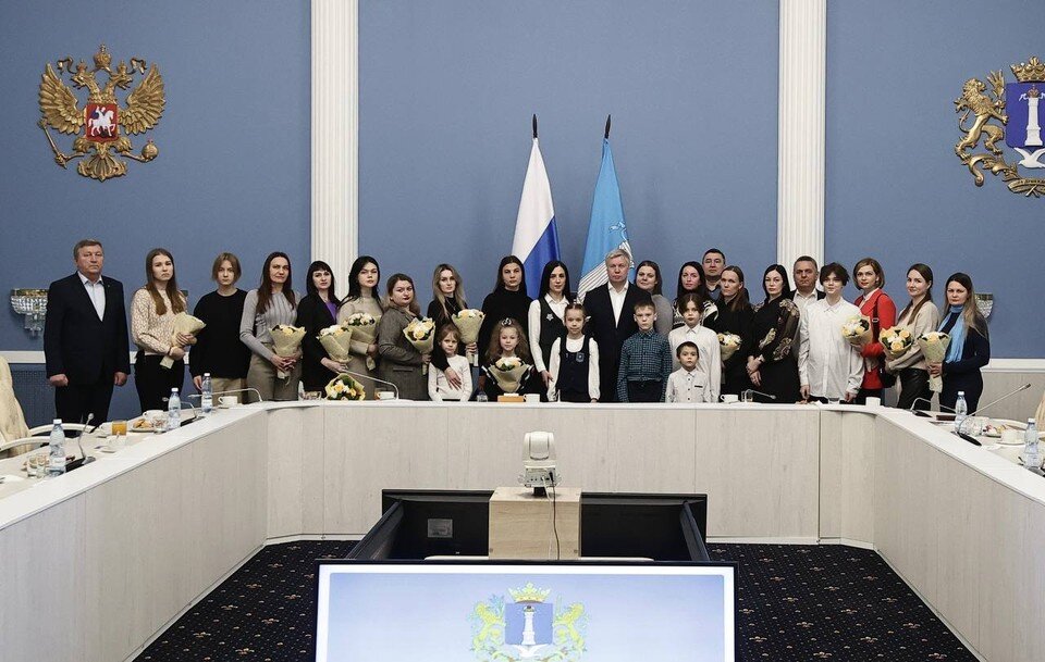 В невский вокруг света под русским флагом. Под рус. Под рус. Под рус. Традиции русского народа в костромской области.