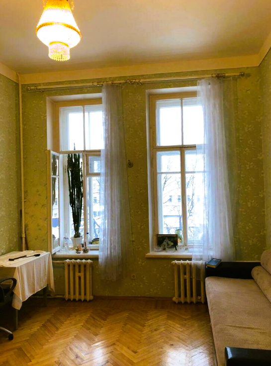 Супруги купили «убитую» квартиру в сталинском доме и сделали ...