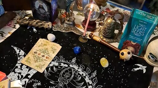 Earth magic таро. Оракул магия. Карты гадальные магический оракул ангелов. Оракул любви карты. Магический оракул любви карты.