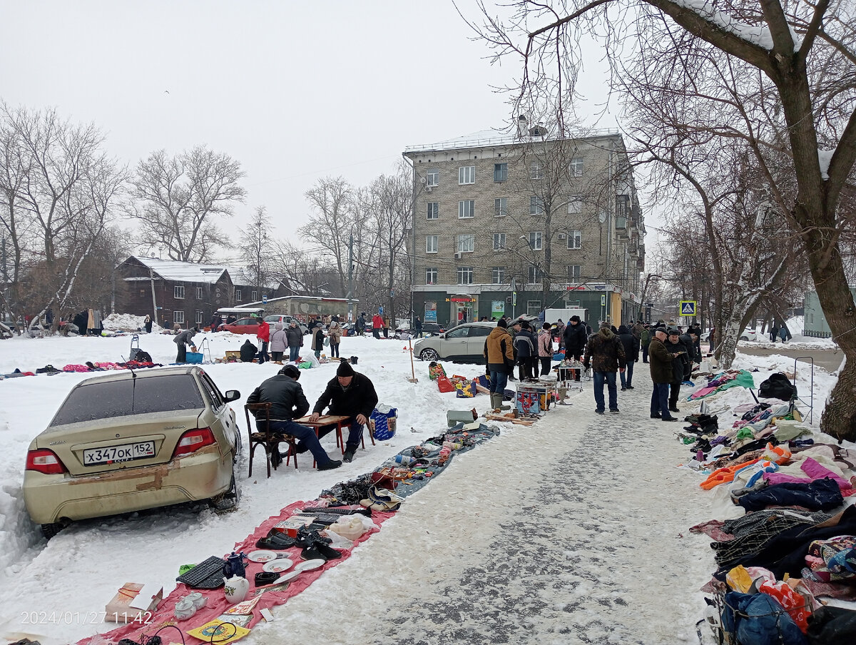 Блошиный рынок в Нижнем Новгороде, январь 2024 года. | Нижегородец 76 | Дзен