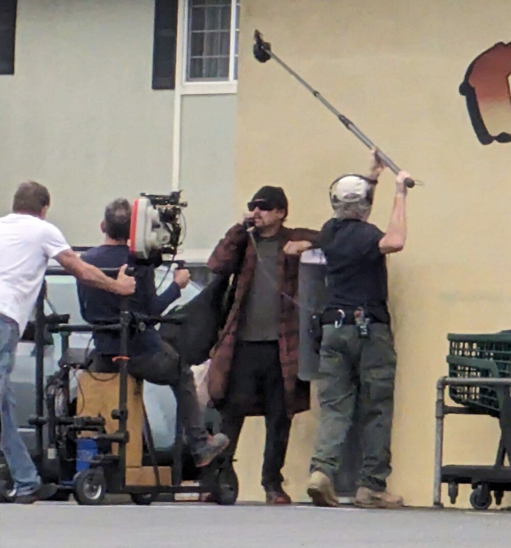 Бэки со съемок. Бэки со съемок. За кулисами модных показов. Бэкстейдж со съемок фотосессии. Фотосъемка в студии бэкстейдж.