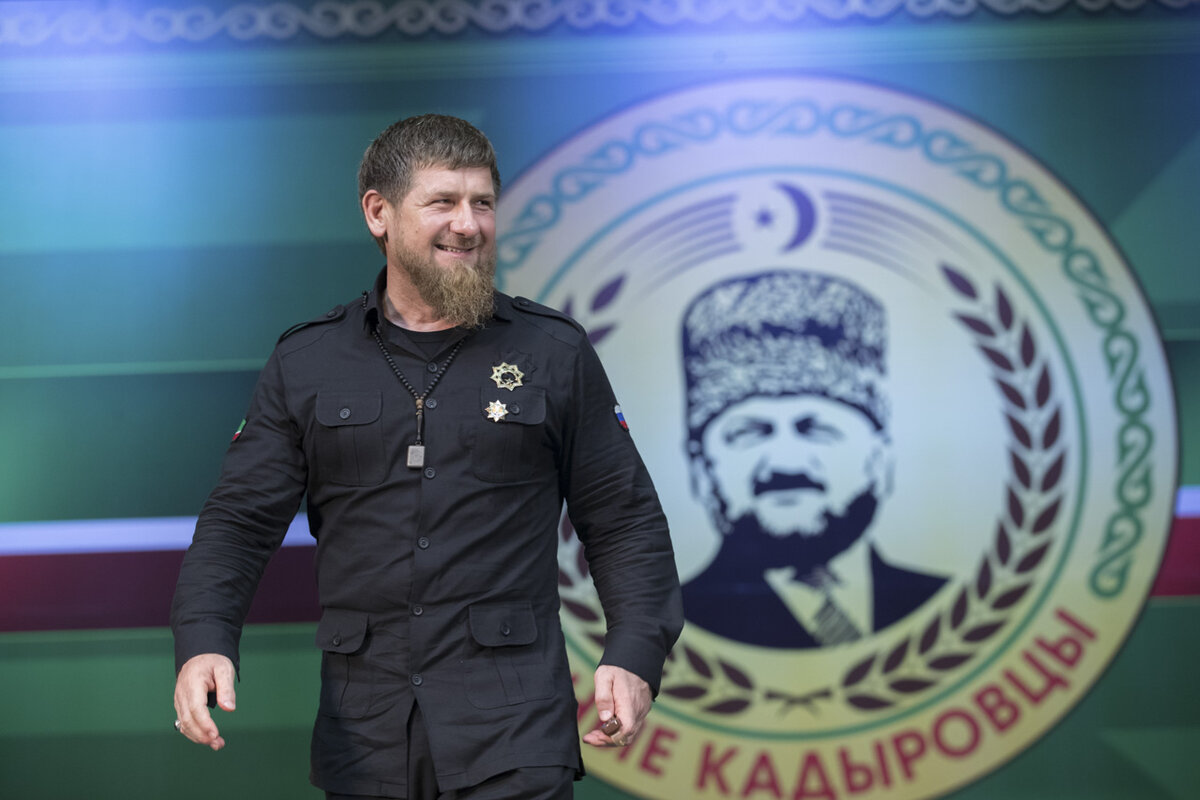 Новость сопровождается фотографией Кадырова.  Фото: Фото с сайта chechnya.gov.ru