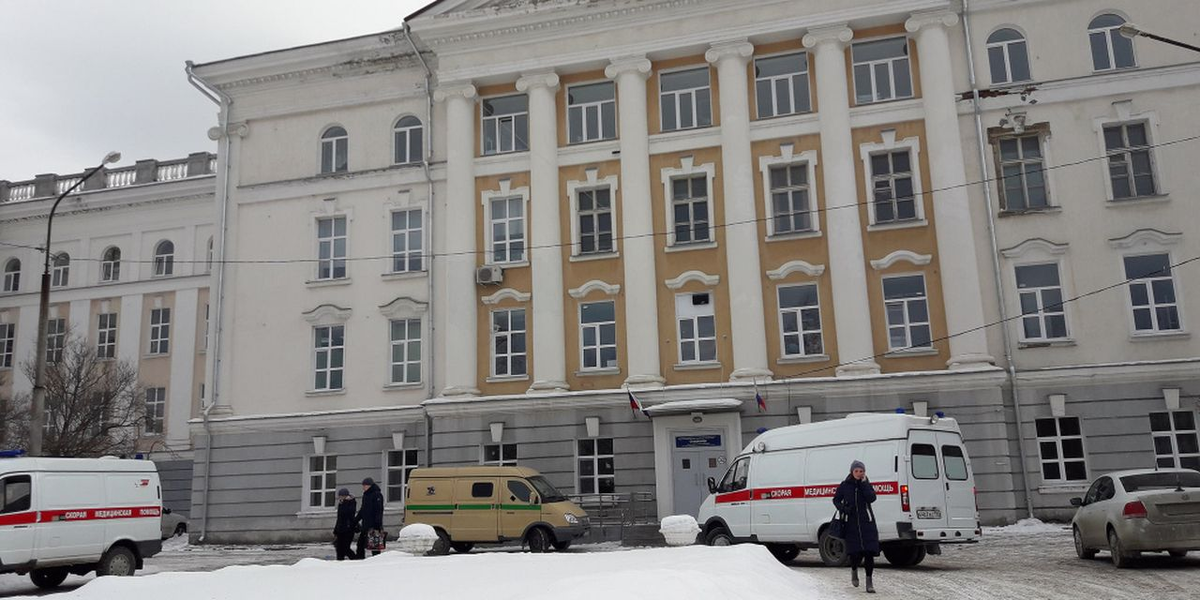 Поликлиника североуральск телефон. Городская больница Краснотурьинск. Чкалова 20 Краснотурьинск. Краснотурьинск больница на Чкалова. Краснотурьинск чтакова 20.