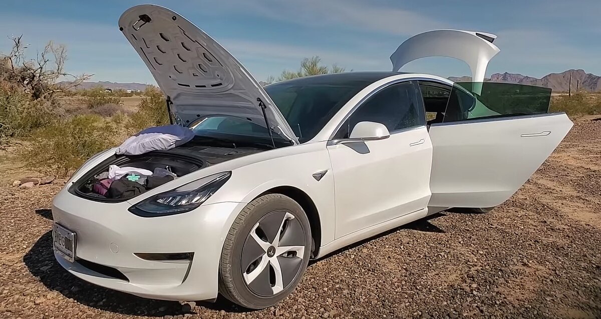 Tesla model x капот