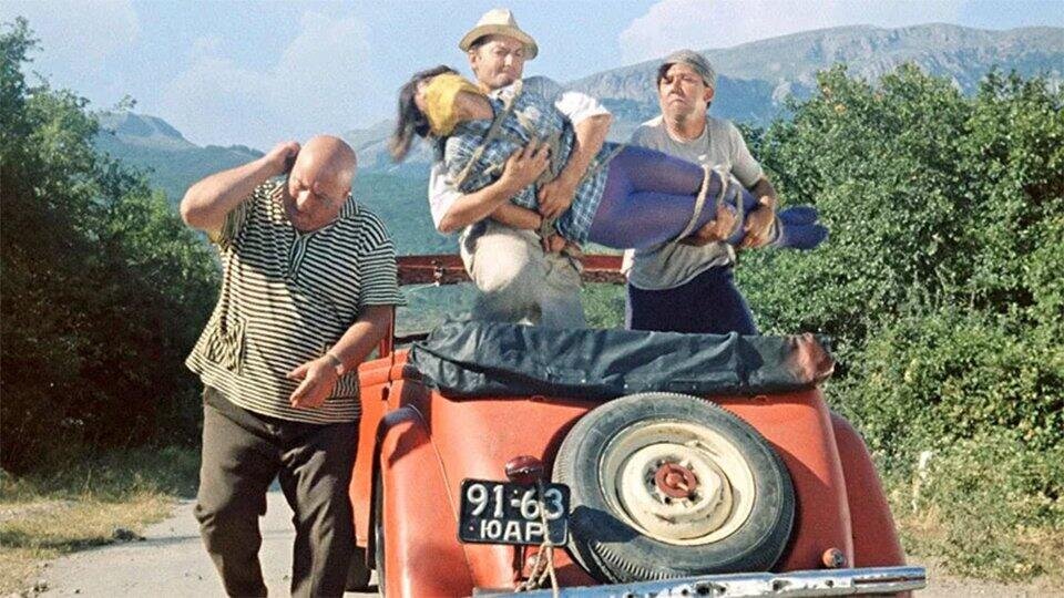 Советские комедии. Леонид гайдай, 1975 г. Не может быть фильм 1975. Фильмы григория александрова волга-волга. Семь нквест ефрейтора сбруева.