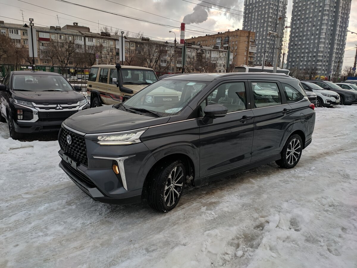 В России в продаже появился новый простой и надёжный японский минивэн. Источник иллюстрации - auto.ru