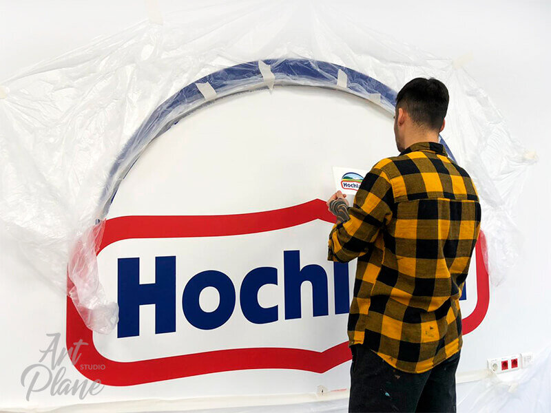 сувенирка с логотипом. рекламная продукция с логотипом компании. виды нанесения логотипов. сувенирная продукция. сувенирная продукция с логотипом.