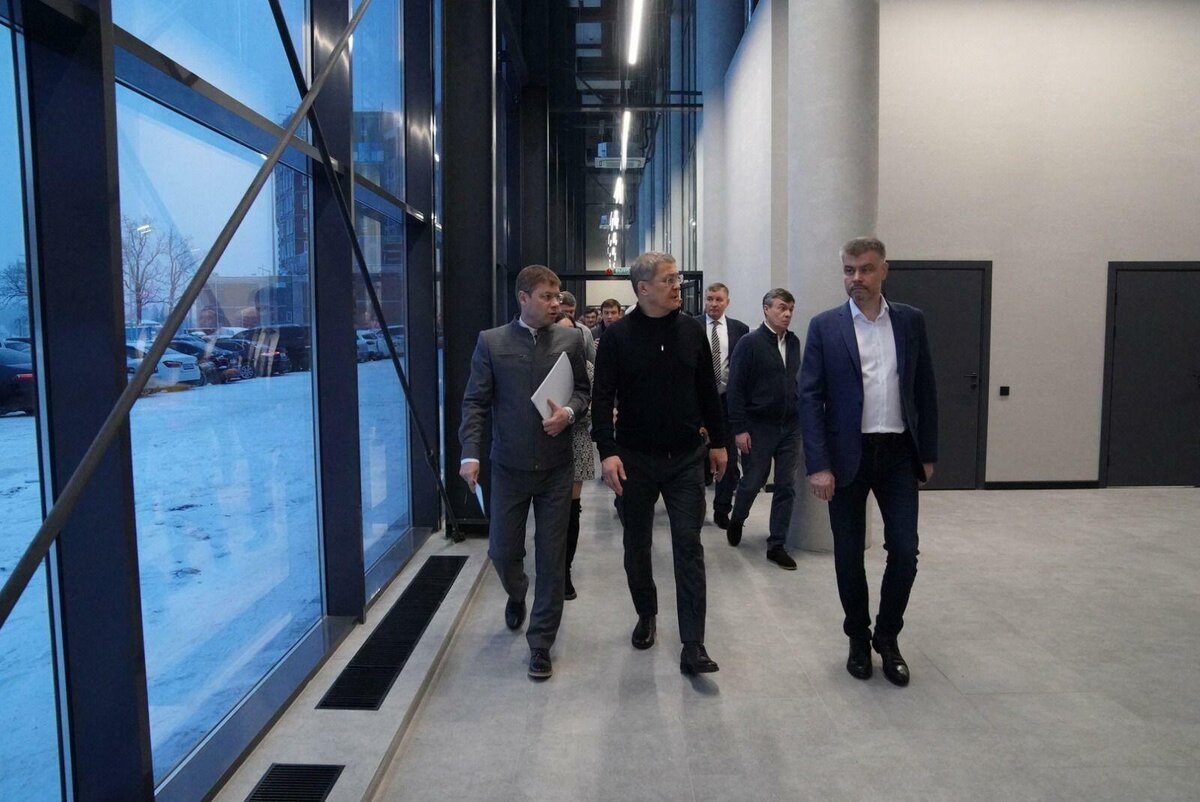 бассейн бассейн бассейн большой. аквамарин бассейн ижевск. бассейн 23 метра. минусы бассейна. бассейн имеющий.