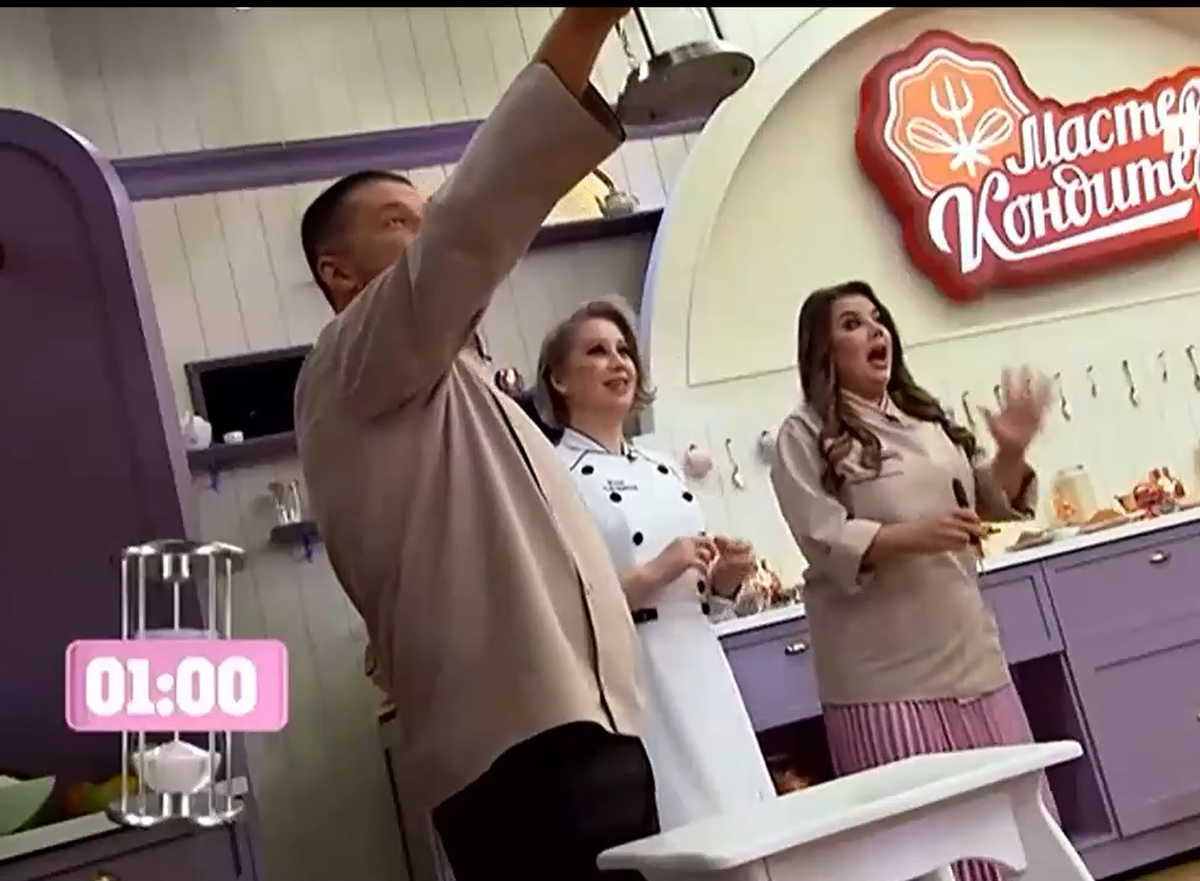 Кондитер дзен. Пробует торт кондитер. Видеоролик кондитера. Кондитер дзен. Екатерина честный кондитер слив.