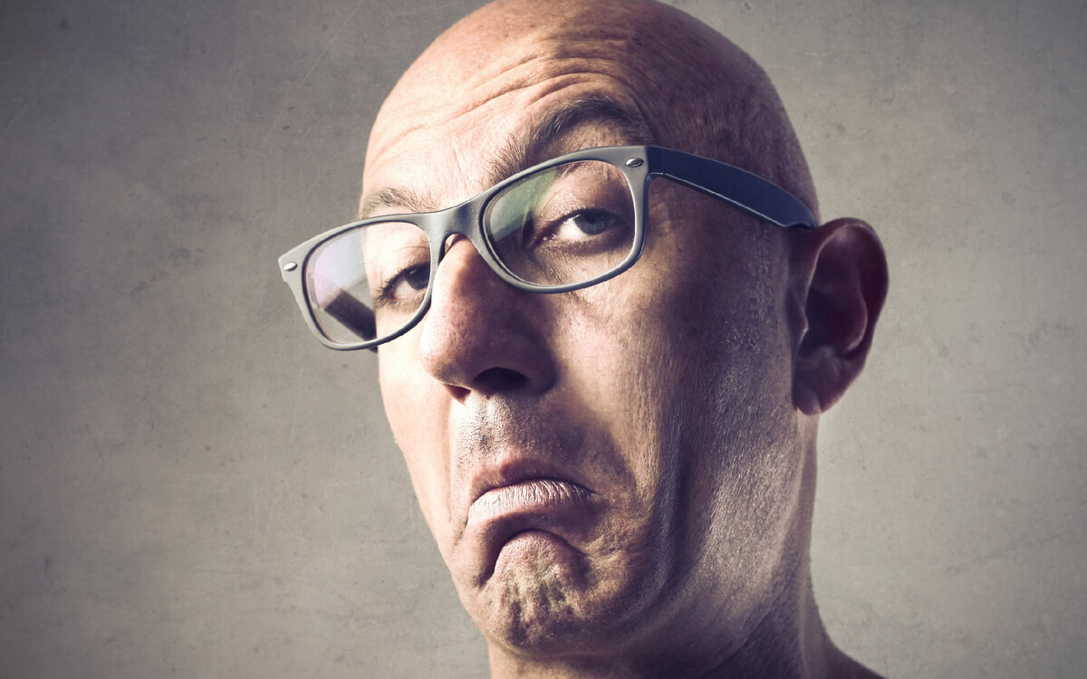 Недооцененный человек. Один мудрый человек сказал. Эдуард эйнштейн. Высказывания о людях которые считают себя лучше других. Как называют умных людей.