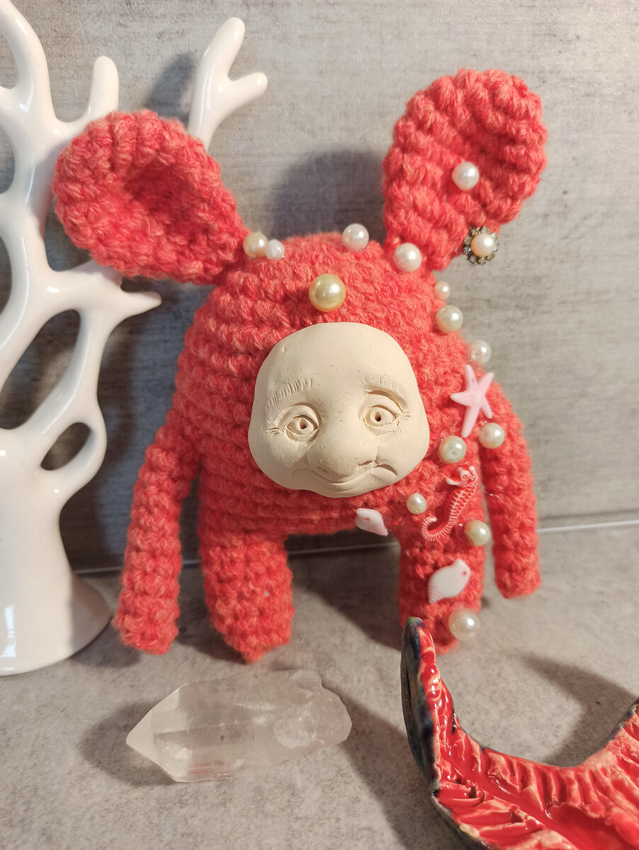 Erica henrickson. Аватарки для девушек. Фотосессия с книгами. Найти скромный. У меня даже подруг таких нет.