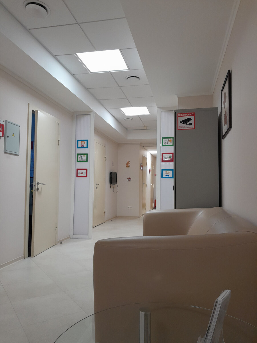 Мечты о счастье. Живём в разных городах. Разных городах цитаты. Любви нет цитаты. Где я хочу жить.