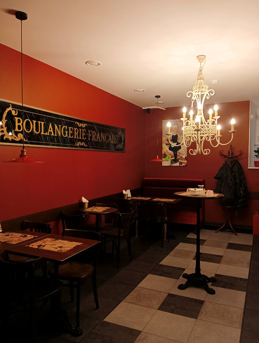 Невский проспект санкт-петербург 2018. Французский петербург. Здание зингер спб. Французская слобода в петербурге. Французский петербург.